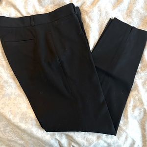 Banana Republic Black Sloan Ankle Pant - Size 2 Short